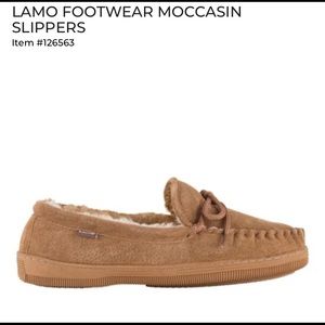 Moccasin Lamo Slippers nwot